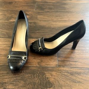 Franco Sarto black fringe pump with gold details, size 7